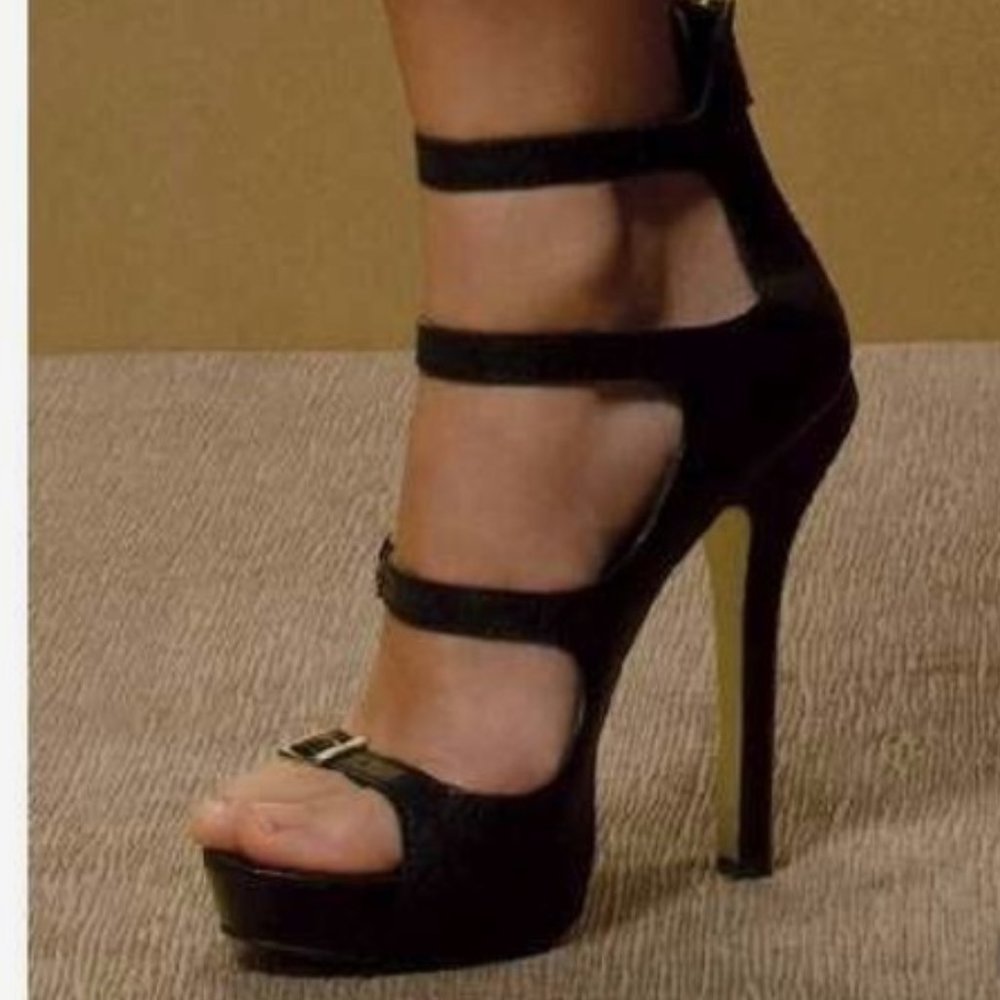 bebe. DELANEY Heels